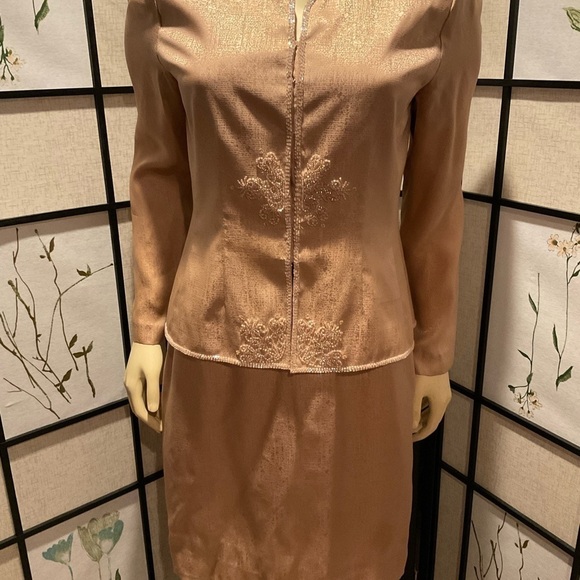 ADRIANNA Papell 100% Silk Two Pc Dress with Beaded Trim - Picture 6 of 11